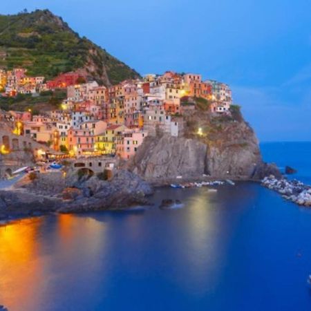 Casa Vacanze Ilaria Apartman Ceparana Kültér fotó